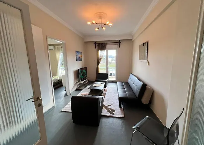 στη καρδιά της πόλης Apartment *